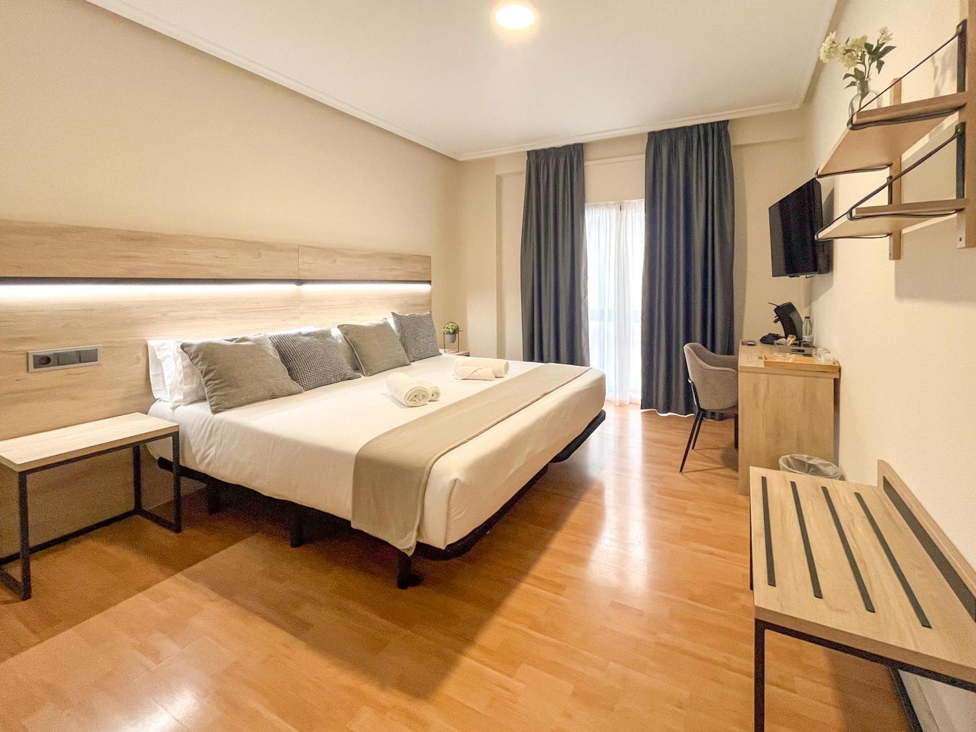 Vtz Hotel El Principe Сарагоса Екстер'єр фото